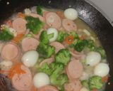 Foto langkah ke 4 dari resep Tumis Brokoli.