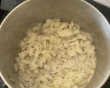 A picture of step 1 of Egg pie.