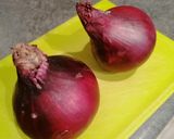 Une image de l'étape 2 de Tarte tatin d'oignon rouge et chèvre.