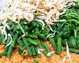 Foto langkah ke 4 dari resep Urap Sayur.