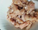 A picture of step 1 of Cream chicken.