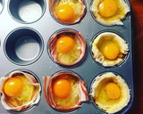 Foto del paso 3 de la receta: Canasticas de tocineta y huevo