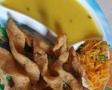 બેસનના વણેલા ગાંઠીયા રેસીપી સ્ટેપ2ફોટો