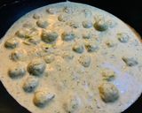 Kapros-tejszínes kelbimbó recept fázis 4 fotója