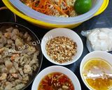 Hình bước làm 3 của món Hoa chuối trộn tôm thịt