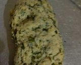 A picture of step 2 of Methi allu paratha.