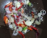 Foto langkah ke 2 dari resep Tumis Sarden Telor.
