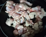 A picture of step 1 of Pork in honey and soy sauce.