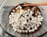 A picture of step 4 of Rocky road.