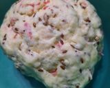 Foto del paso 7 de la receta: Pancitos con salame y semillas