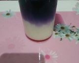 A picture of step 6 of Coloured ice tea lassi.