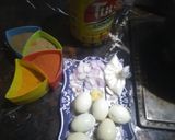 A picture of step 1 of Lazeez Anday Aloo.