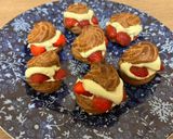 Foto langkah ke 8 dari resep Soes coklat fla macha chesse strawberry.