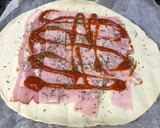 Foto del paso 2 de la receta: Rollos hojaldrados de jamón, bacon, queso y mucho más 🙄🙄🙄