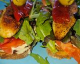 Foto del paso 7 de la receta: Tostas de solomillo de pollo