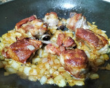 Foto del paso 3 de la receta: Arroz al horno con costillas, shiitake y caldo de verduras