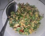 Foto langkah ke 4 dari resep Buncis Ongseng TeLur DEBM.