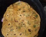 ধনিয়া থেপলা স্যান্ডউইচ(dhania thepla sandwich recipe in Bengali) রেসিপি ধাপ - 2 ছবি