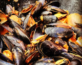 Foto del paso 4 de la receta: Mejillones de roca en salsa