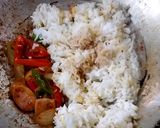 รูปขั้นตอนการทำที่ 3 ของ ข้าวผัดพริกแหนมไก่