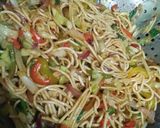 वेजिटेबल चाऊमीन (vegetable chowmein recipe in hindi) रेसिपी चरण 2 फोटो