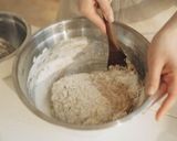 Foto langkah ke 2 dari resep Roti Manis (Roti Sobek).