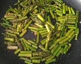 Foto del paso 3 de la receta: Revuelto de setas y trigueros