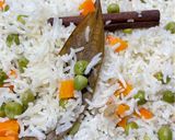 صورة لخطوة 4 من وصفة رز بسمتي بالبسلة والجزر