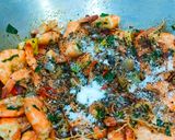 Foto langkah ke 5 dari resep Udang Caramelized.