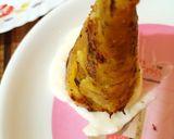 A picture of step 9 of Roti cheese cone samosa😋😋.
