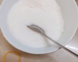 Hình bước làm 2 của món Jelly thanh long