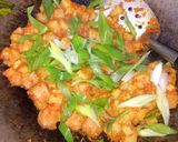 Foto langkah ke 4 dari resep Sambal Goreng TANGSIS (kentang sosis).