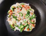 A picture of step 5 of Bitter gourd Omelette.