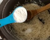 Foto del paso 1 de la receta: Arroz con tallitos de espinaca