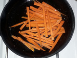 Salteado de verduras con fideos y salsa de soja