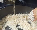 Une image de l'étape 1 de Risotto au lait de coco betteraves rouge et jaune, orange.