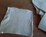 A picture of step 1 of Sig's Asparagus, Cheese and Black Forest Ham Parcels.