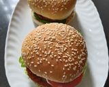 A picture of step 2 of DIY Burger.