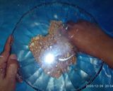 ওটস গুড়ের বিস্কিট (oats gurer biscuit recipe in Bengali) রেসিপির ধাপ 4 ছবি
