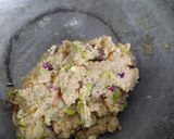 A picture of step 4 of Makhana ladoo.