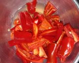 લાલ મરચાનું અથાણું(Red Marcha Athanu Recipe in Gujarati) રેસીપી સ્ટેપ2ફોટો