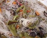 Foto del paso 3 de la receta: Wok de verduras y fideos de arroz 😋