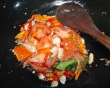 Foto langkah ke 5 dari resep Tumis Cumi Asin Bunga Brambang.