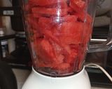 Hűsítő görögdinnye krémleves recept fázis 1 fotója