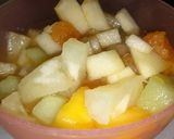 Foto del paso 3 de la receta: Ensalada de frutas🍇🍎🍊🍋🍍🍓🍑🍐