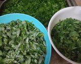 A picture of step 2 of Palak gosht.