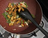 Foto langkah ke 3 dari resep Tumis Tempe Kacang Panjang.