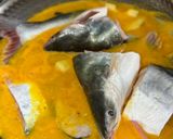 Gambar langkah 2 resipi Masak Tempoyak Ikan Patin Timun Tua.