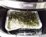Foto del paso 2 de la receta: Tortilla de acelga en freidora de aire