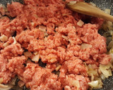 Foto del paso 2 de la receta: Empanada de carne con hojaldre